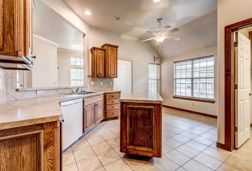 3 Bedrooms Bedrooms, 0 ,2 BathroomsBathrooms,Residential,Single Family,Kyle Court,1,134029