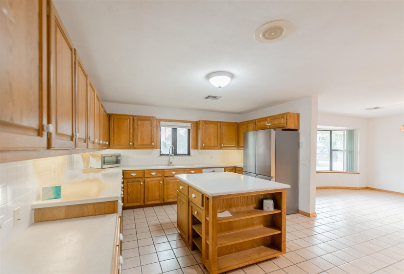 4 Bedrooms Bedrooms, 0 ,3 BathroomsBathrooms,Residential,Single Family,Country Club,1,134031