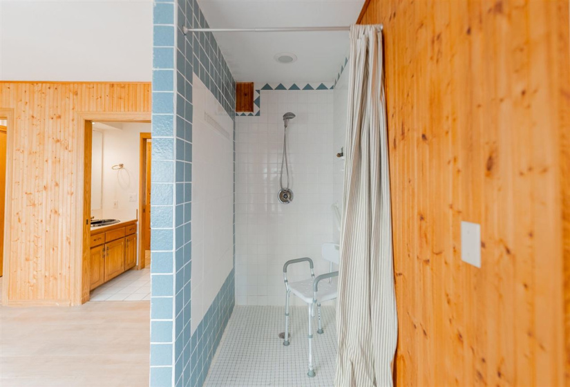 4 Bedrooms Bedrooms, 0 ,3 BathroomsBathrooms,Residential,Single Family,Country Club,1,134031