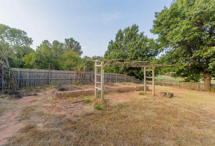 4 Bedrooms Bedrooms, 0 ,3 BathroomsBathrooms,Residential,Single Family,Country Club,1,134031