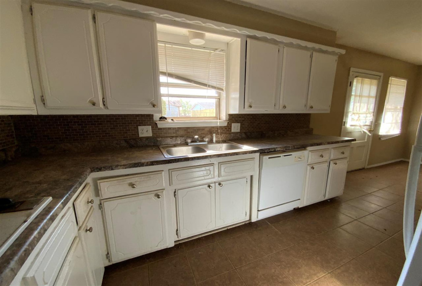 3 Bedrooms Bedrooms, 0 ,1 BathroomBathrooms,Residential,Single Family,Park,1,134034