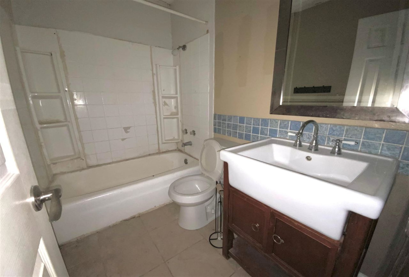 3 Bedrooms Bedrooms, 0 ,1 BathroomBathrooms,Residential,Single Family,Park,1,134034